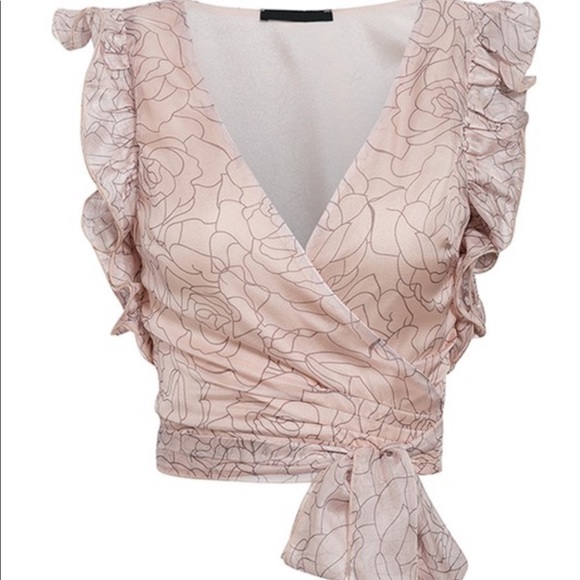 5⭐️ /LYLA/ Blush Ruffled Crop Floral Wrap Top - Picture 4 of 6